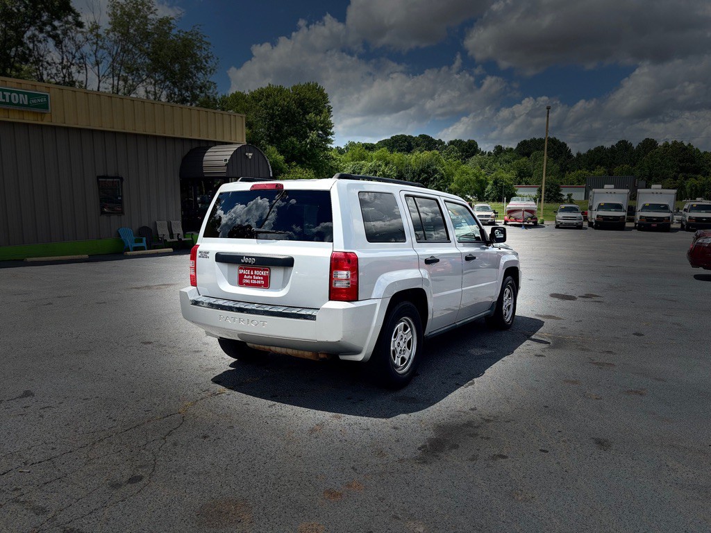 2009 Jeep Patriot Image 17