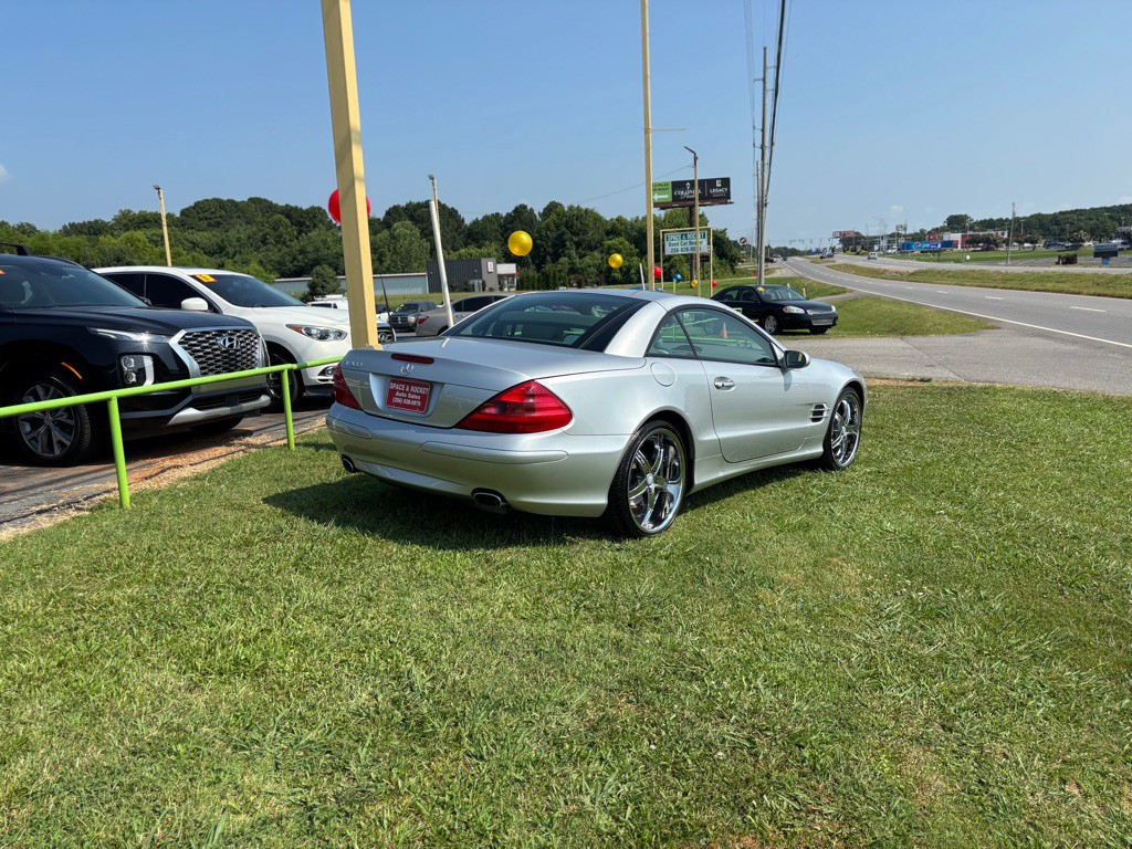 2005 Mercedes-Benz SL-Class Image 3