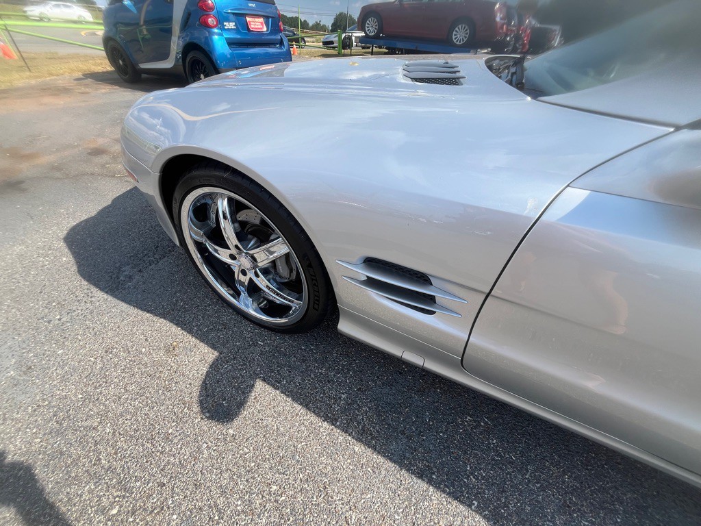 2005 Mercedes-Benz SL-Class Image 32