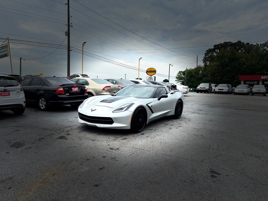 2017 Chevrolet Corvette Image 1