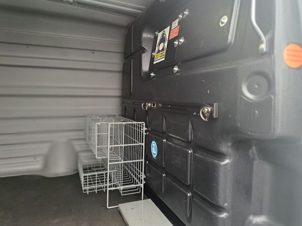 2017 Chevrolet Express Image 4