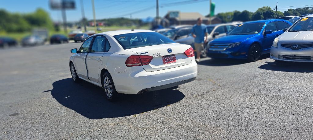 2013 Volkswagen Passat Image 6