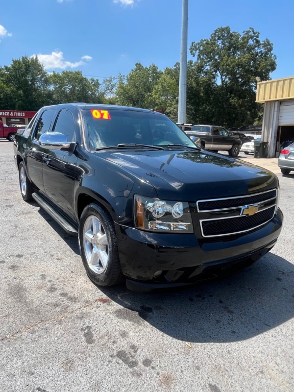 2007 Chevrolet Avalanche Image 1
