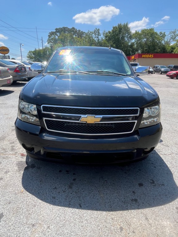 2007 Chevrolet Avalanche Image 2
