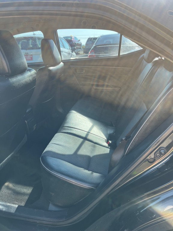 2014 Toyota Corolla Image 24