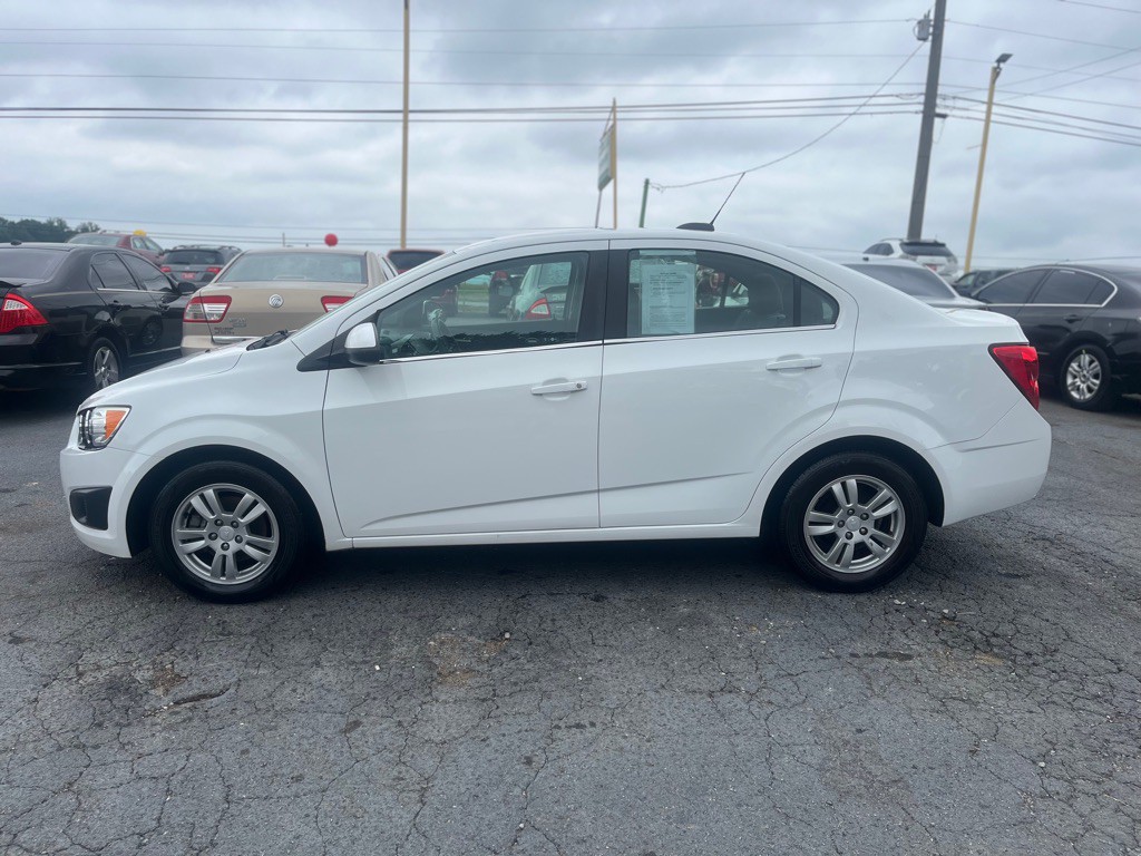 2016 Chevrolet Sonic Image 7