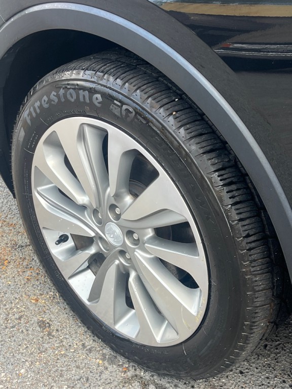 2017 Buick Enclave Image 12