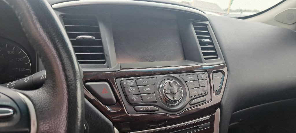 2014 Nissan Pathfinder Image 13