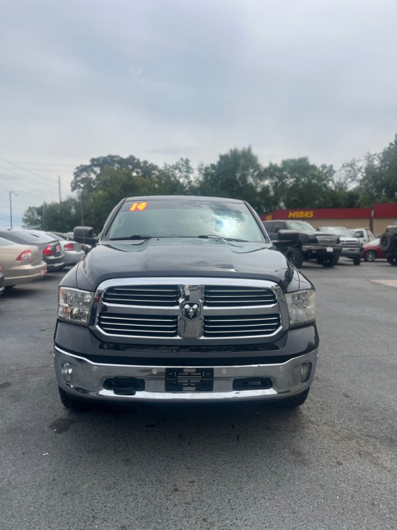 2014 RAM 1500 Image 2