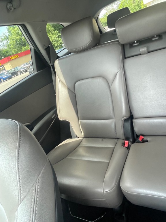 2015 Hyundai Santa Fe Image 6