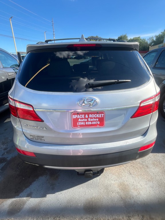 2015 Hyundai Santa Fe Image 17
