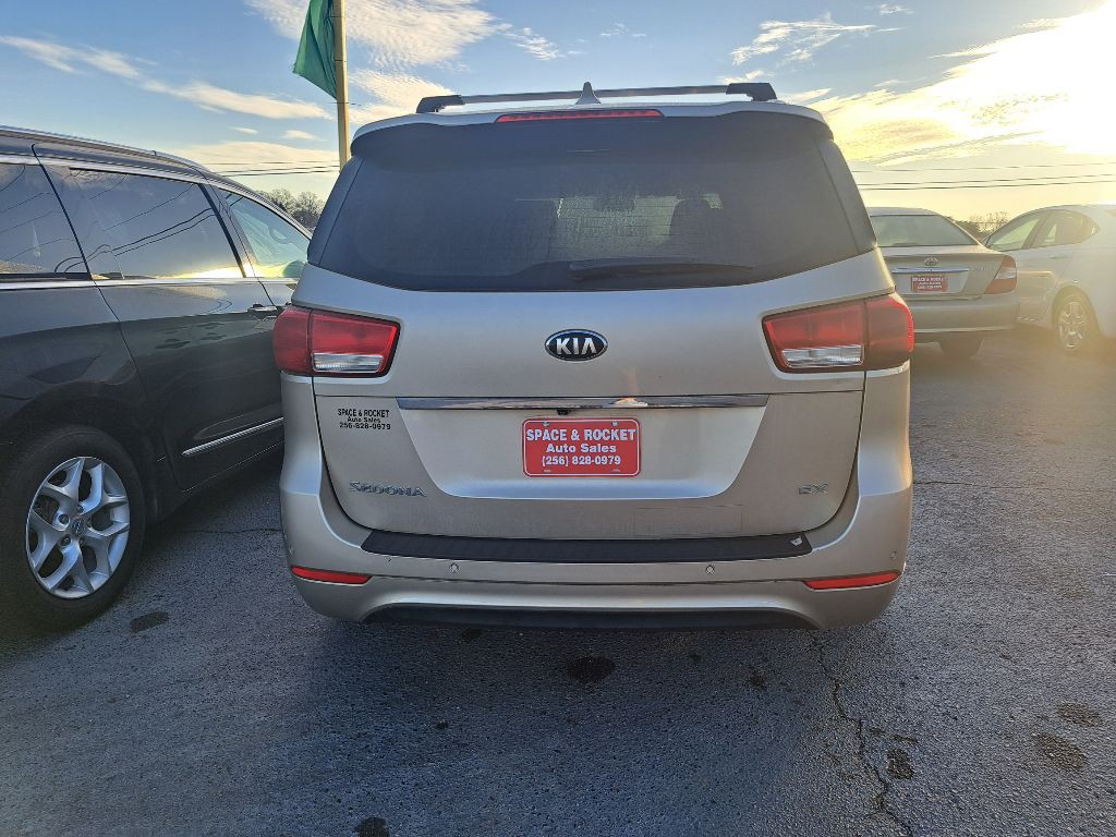 2015 Kia Sedona Image 7