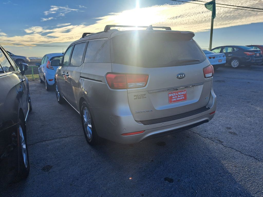 2015 Kia Sedona Image 8