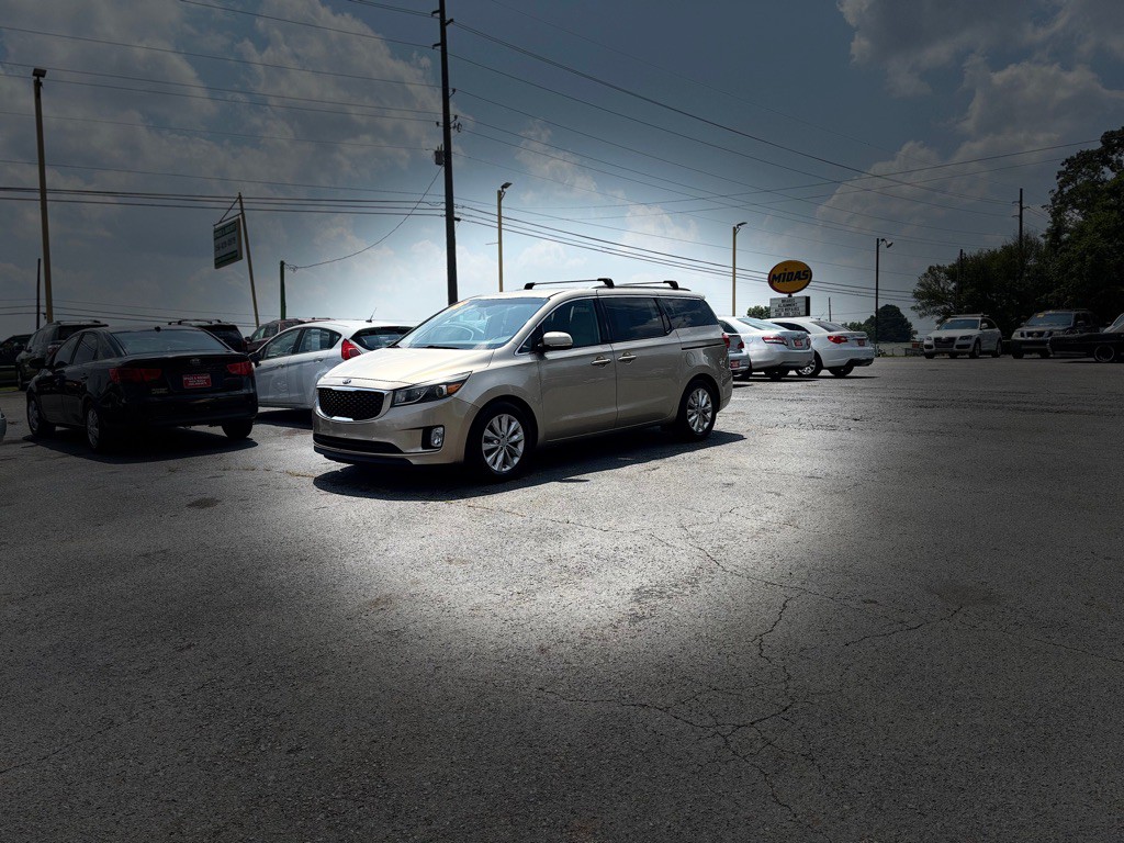 2015 Kia Sedona Image 9