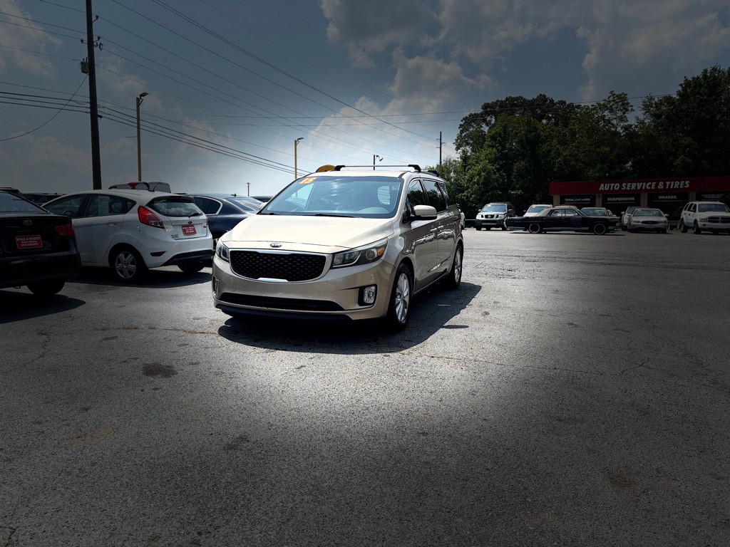 2015 Kia Sedona Image 10