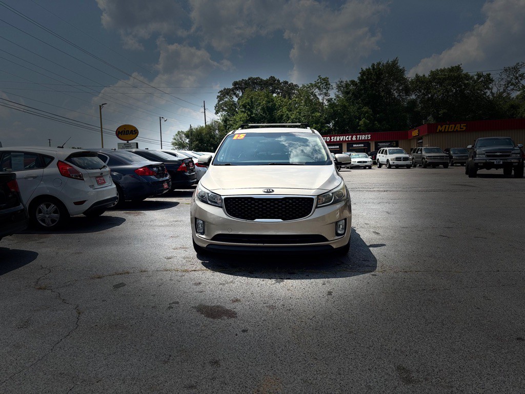 2015 Kia Sedona Image 11