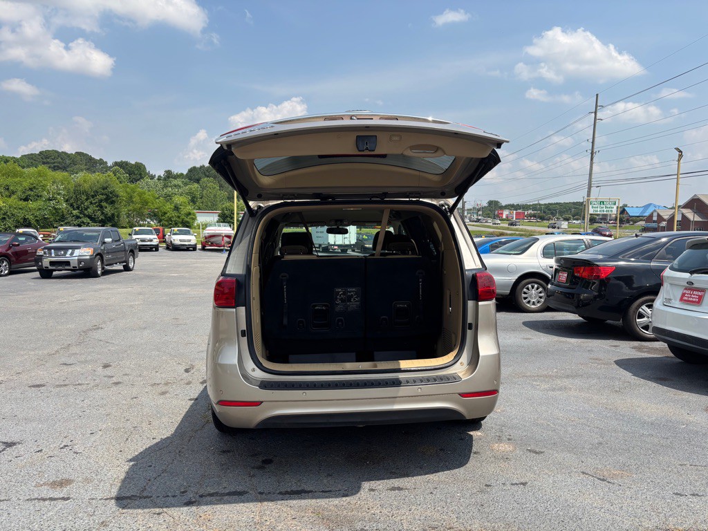 2015 Kia Sedona Image 17