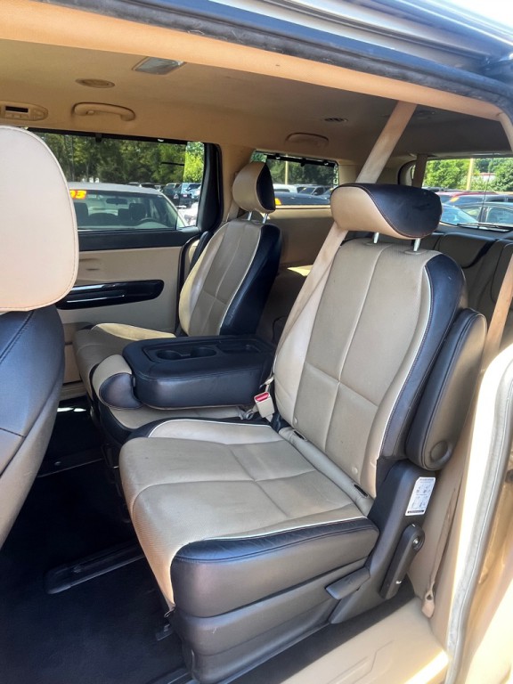 2015 Kia Sedona Image 29
