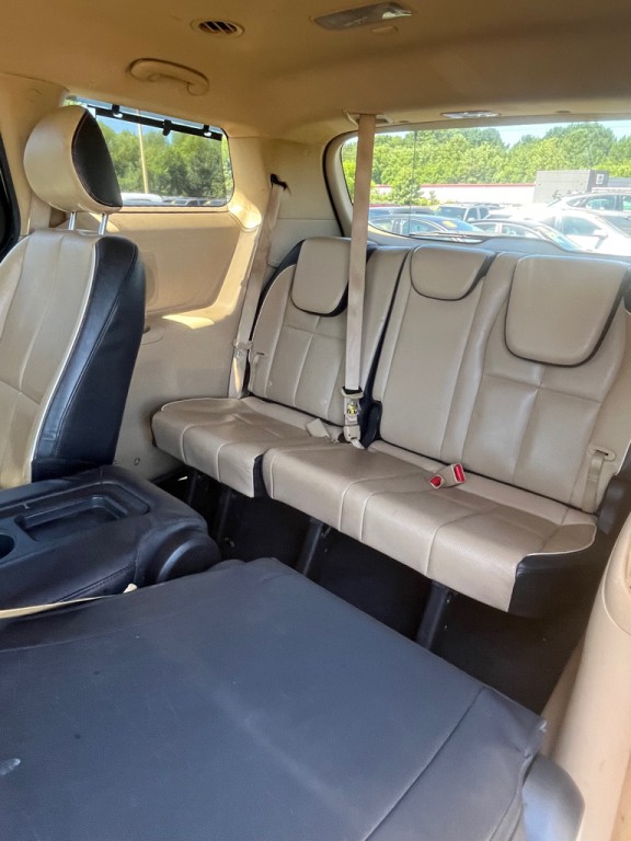 2015 Kia Sedona Image 31