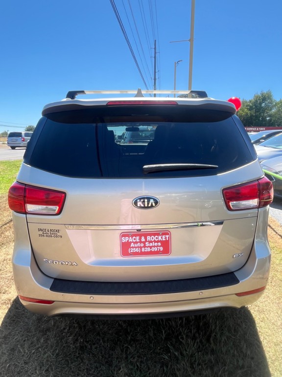2015 Kia Sedona Image 33