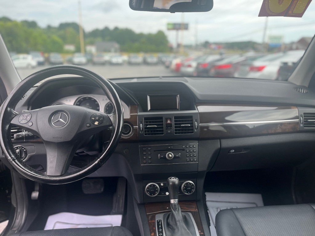 2010 Mercedes-Benz GLK-Class Image 9