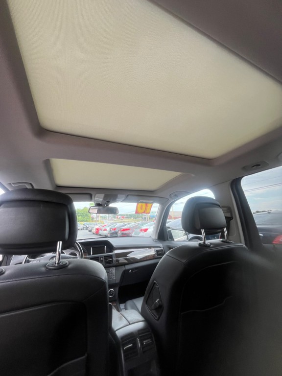 2010 Mercedes-Benz GLK-Class Image 10