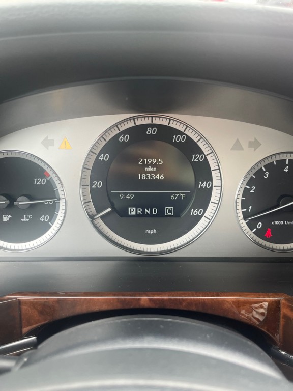 2010 Mercedes-Benz GLK-Class Image 11