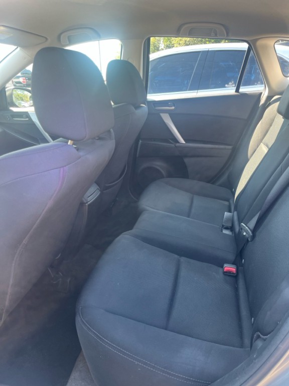 2010 Mazda Mazda3 Image 17