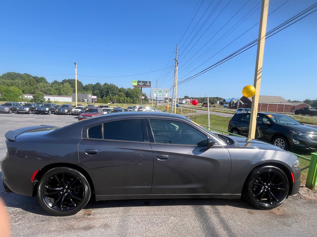2018 Dodge Charger Image 8