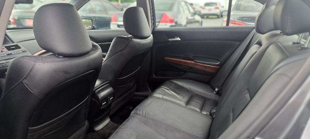 2011 Honda Accord Image 7