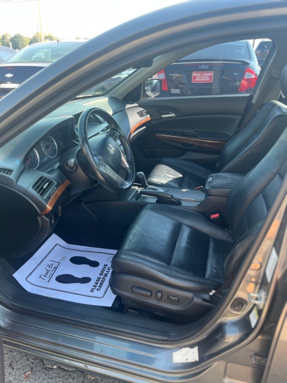 2011 Honda Accord Image 16