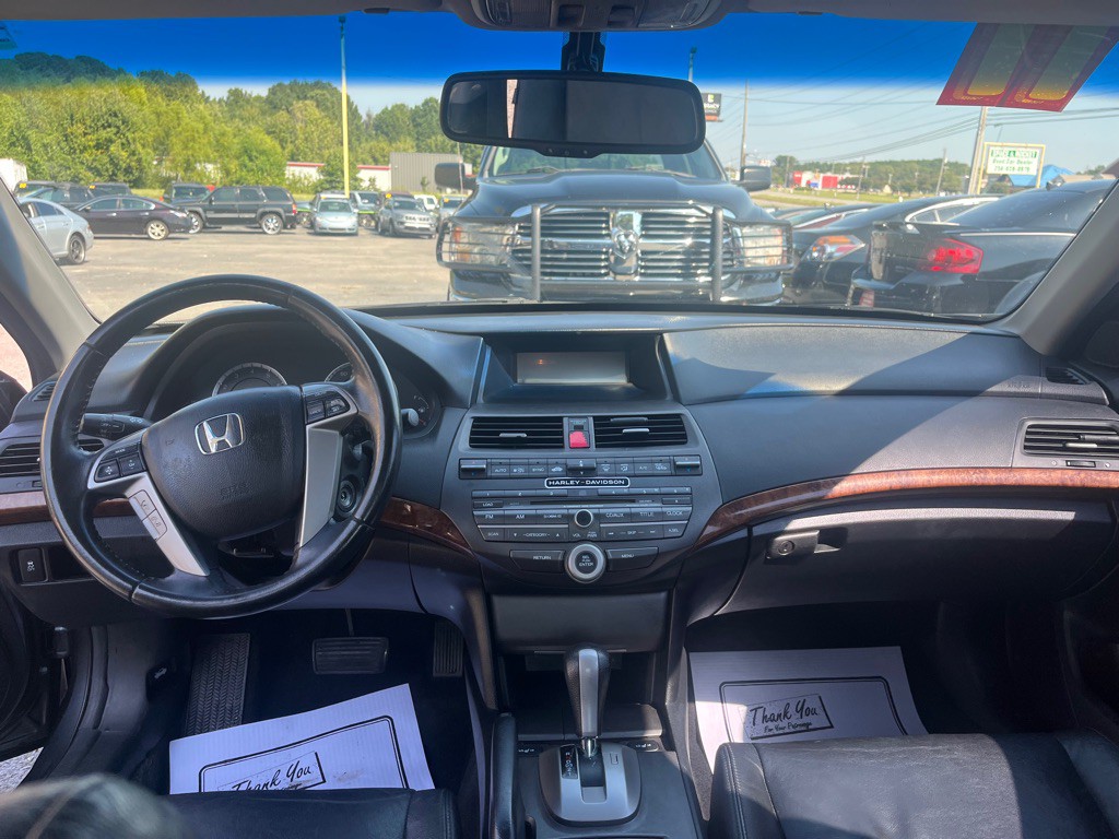 2011 Honda Accord Image 18