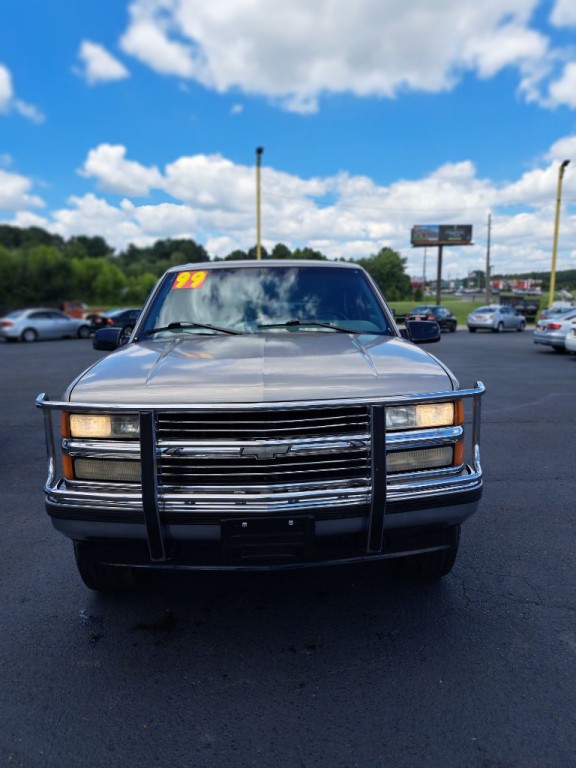 1999 Chevrolet Tahoe Image 4