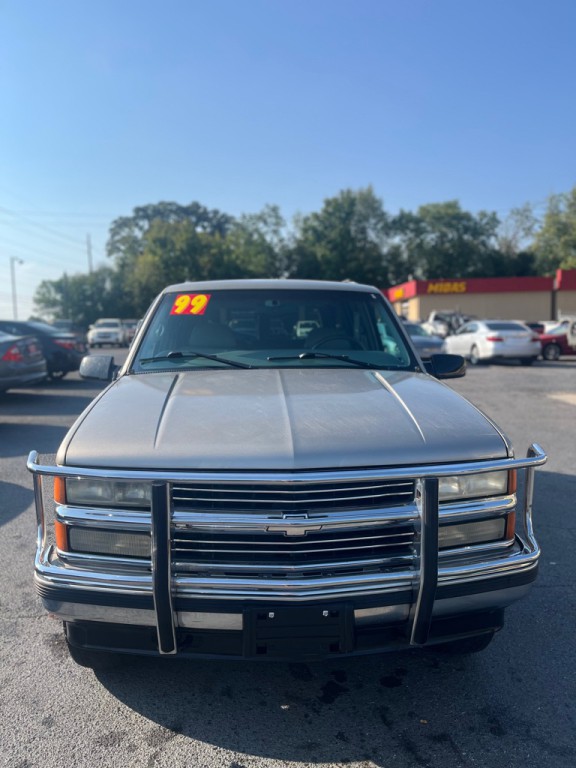 1999 Chevrolet Tahoe Image 11