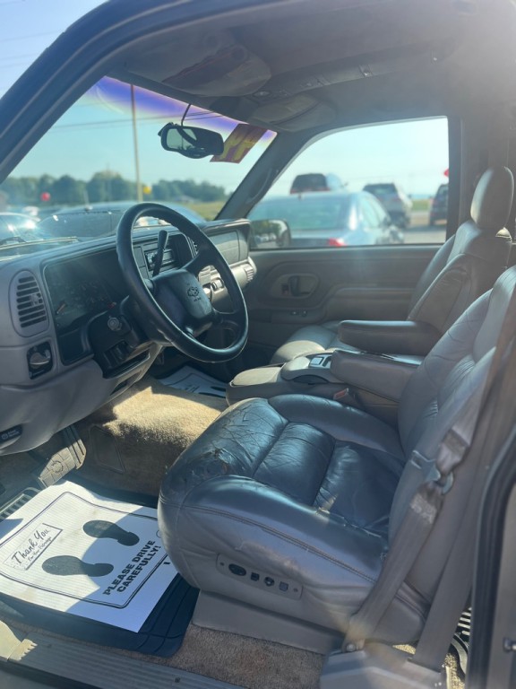 1999 Chevrolet Tahoe Image 15