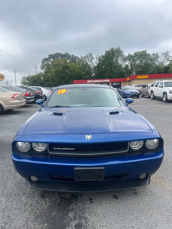 2010 Dodge Challenger Image 2