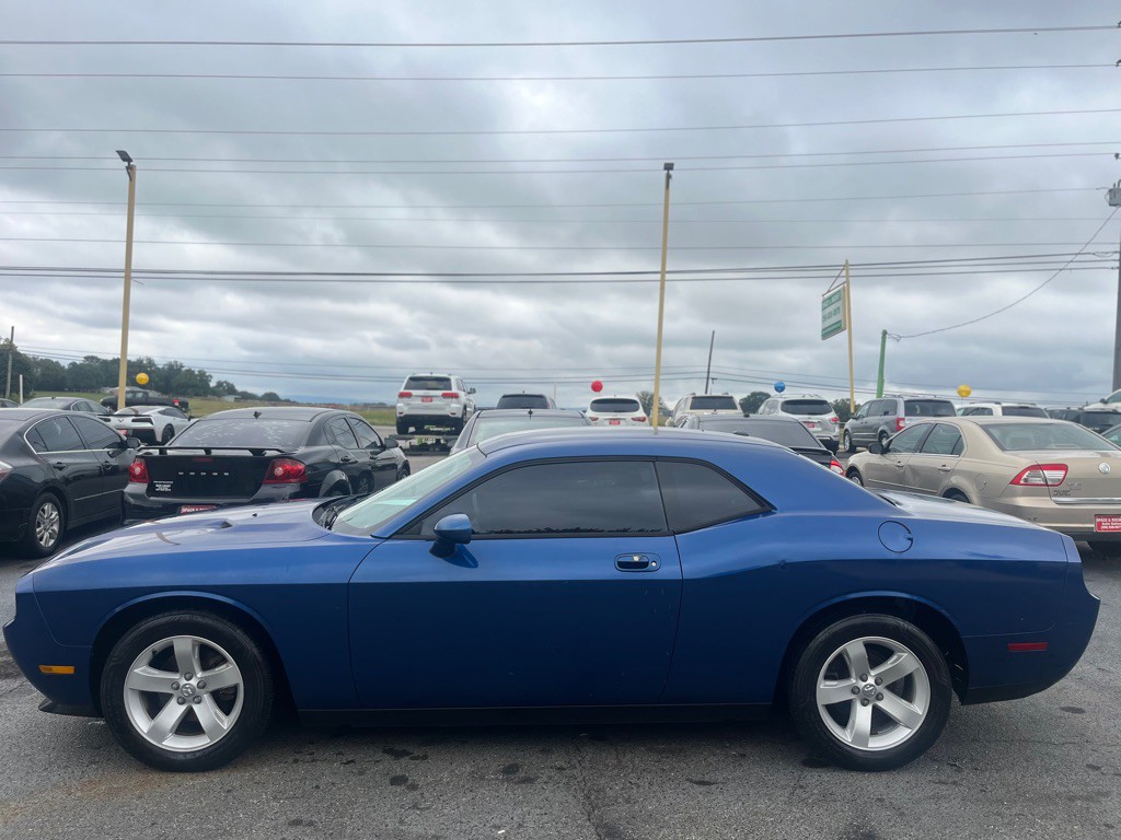 2010 Dodge Challenger Image 4