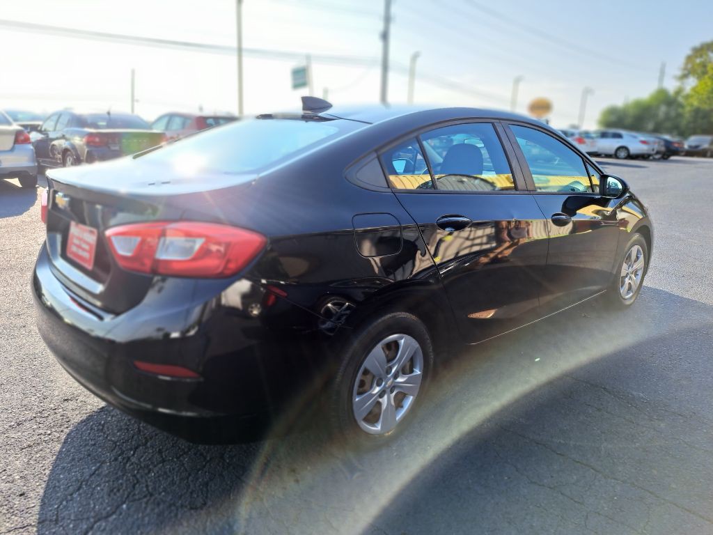2016 Chevrolet Cruze Image 3