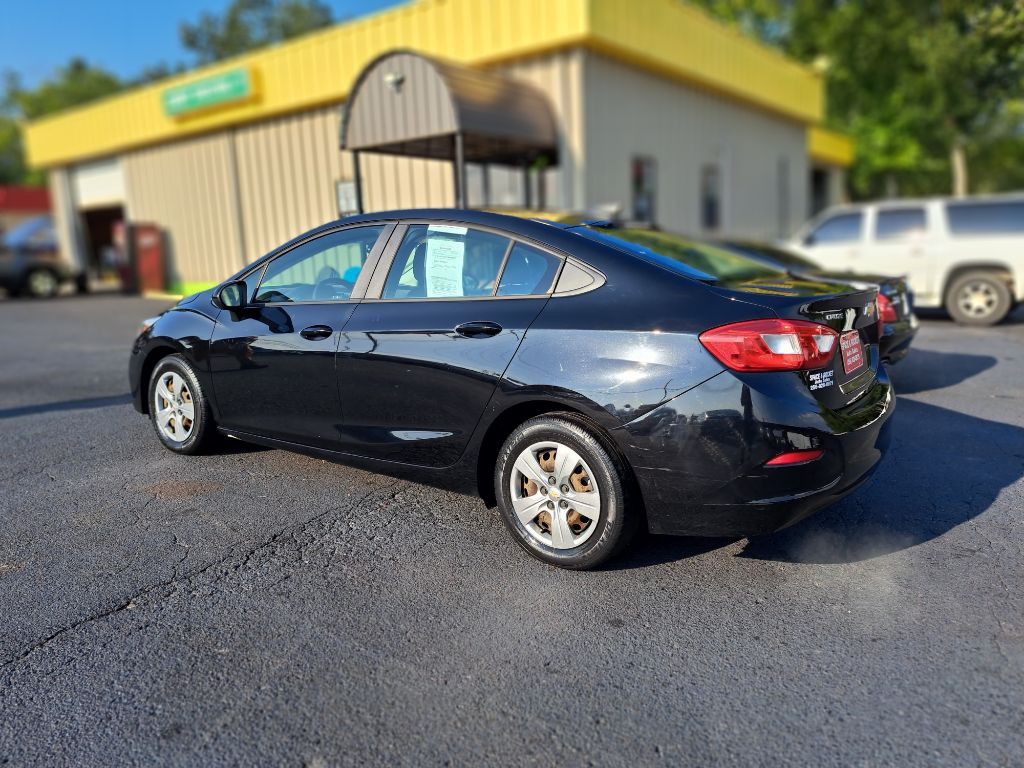 2016 Chevrolet Cruze Image 4