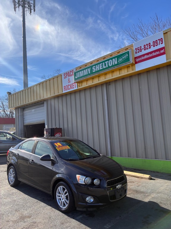 2014 Chevrolet Sonic Image 2
