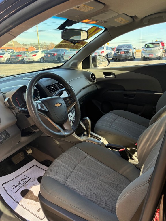 2014 Chevrolet Sonic Image 4
