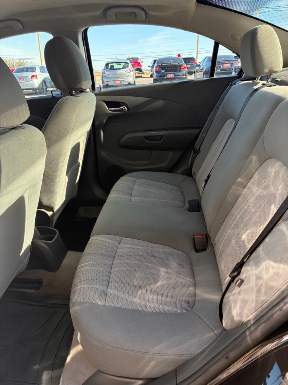 2014 Chevrolet Sonic Image 5