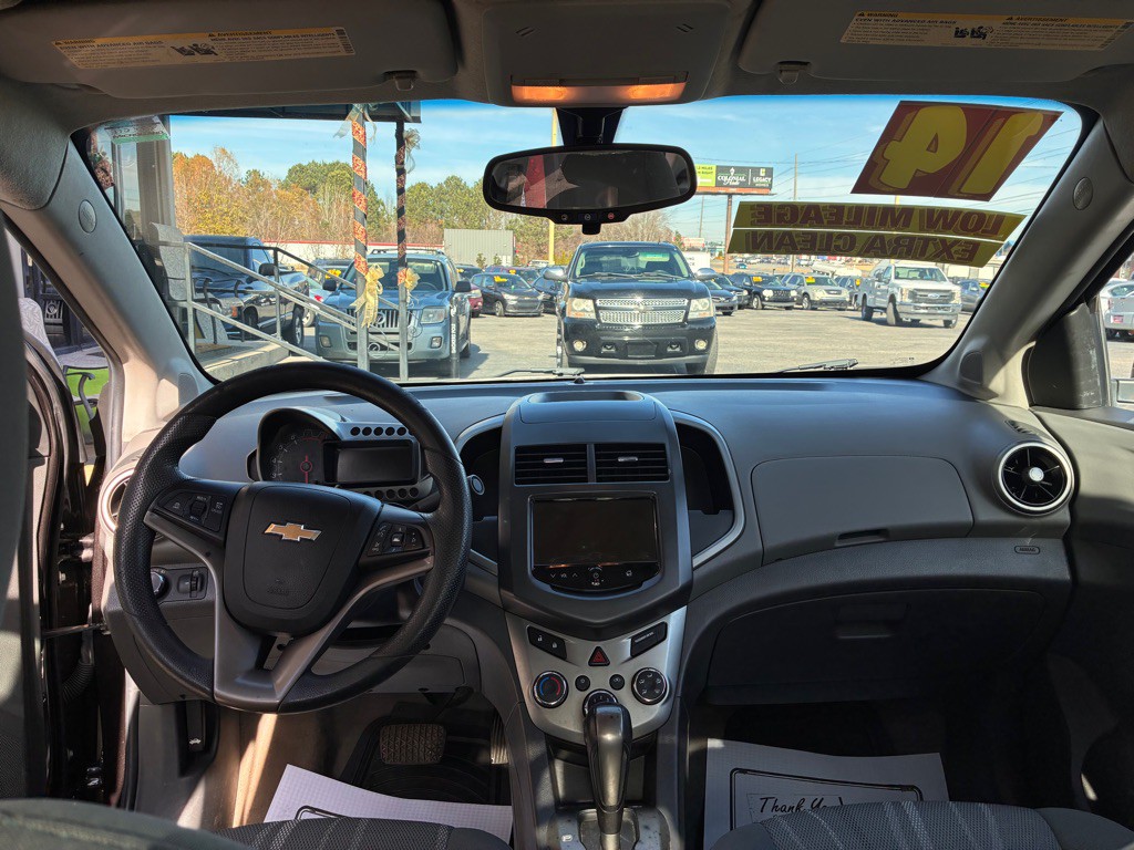 2014 Chevrolet Sonic Image 6