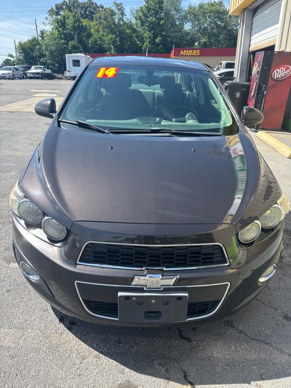 2014 Chevrolet Sonic Image 2