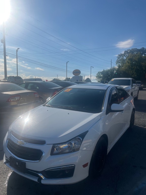 2015 Chevrolet Cruze Image 3