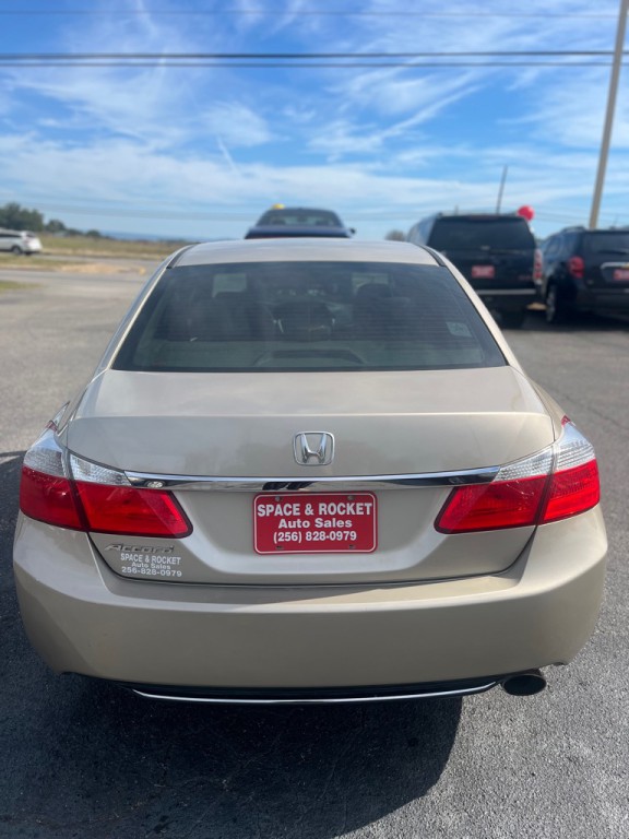 2015 Honda Accord Image 5