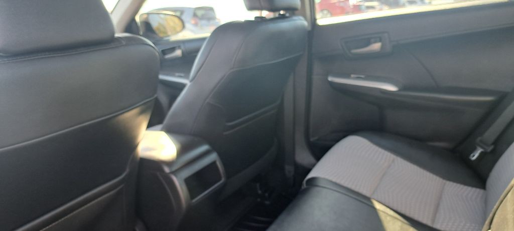 2014 Toyota Camry Image 5
