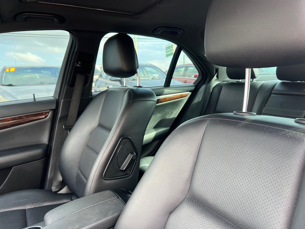 2014 Mercedes-Benz C-Class Image 10