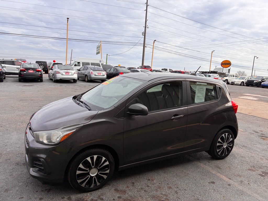 2016 Chevrolet Spark Image 2
