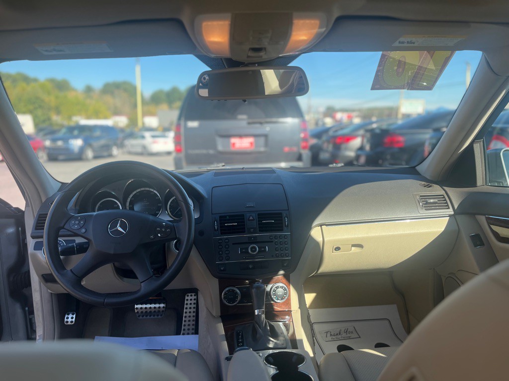 2010 Mercedes-Benz C-Class Image 5